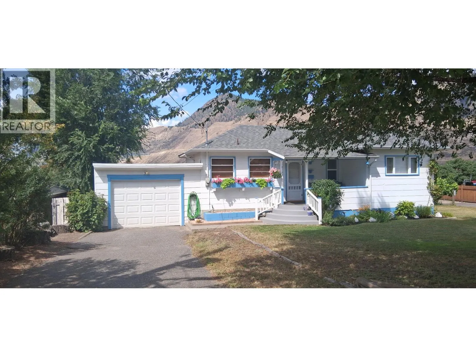 2152 Crescent Drive