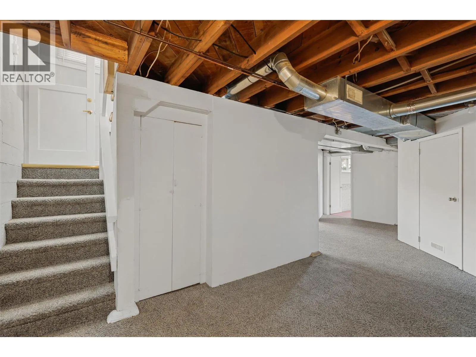 2152 Crescent Drive