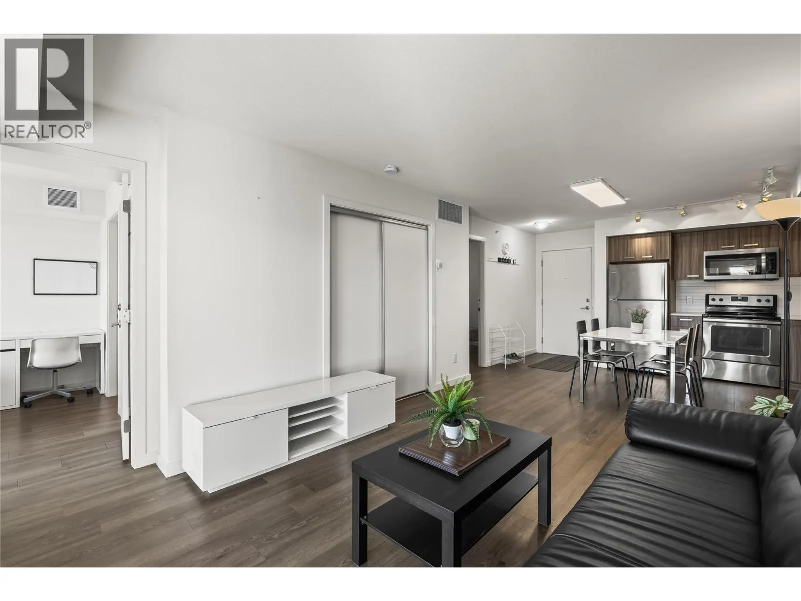 775 ACADEMY Way Unit# PH17