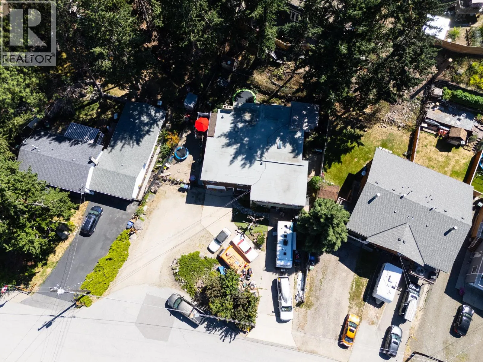 3376/3378 Mcmillan Road
