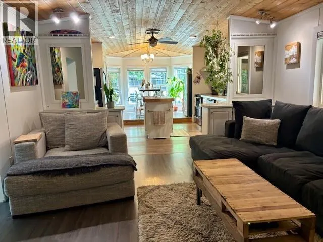 1442 Illecillewaet Road Unit# 7