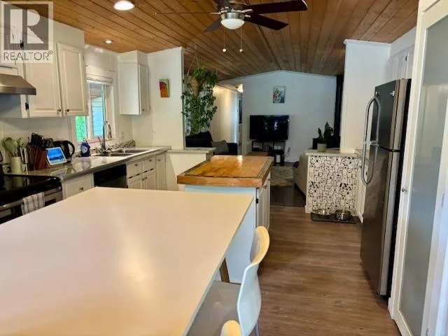 1442 Illecillewaet Road Unit# 7