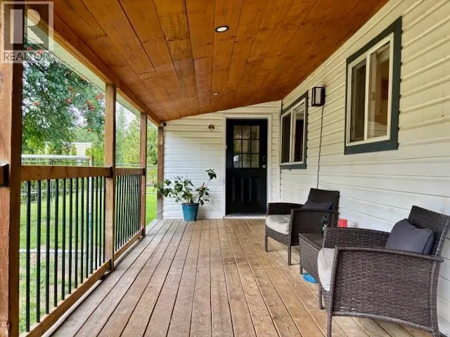 1442 Illecillewaet Road Unit# 7