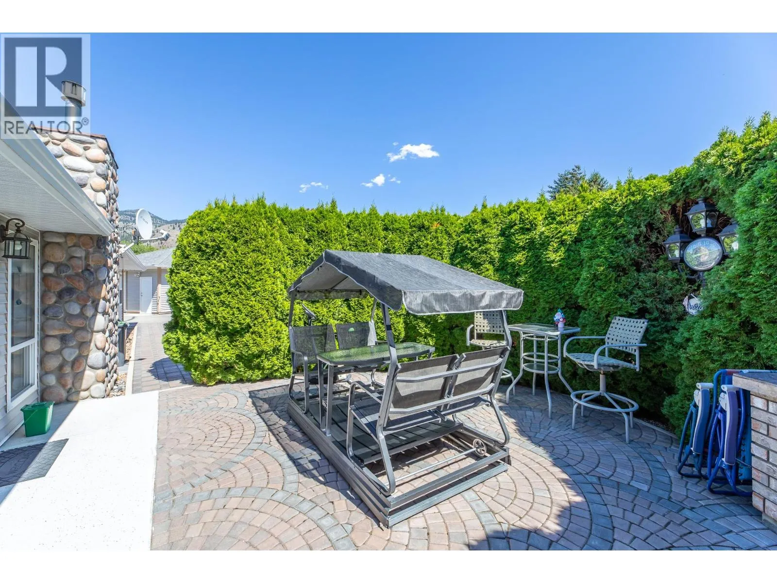517 Vanderlinde Drive