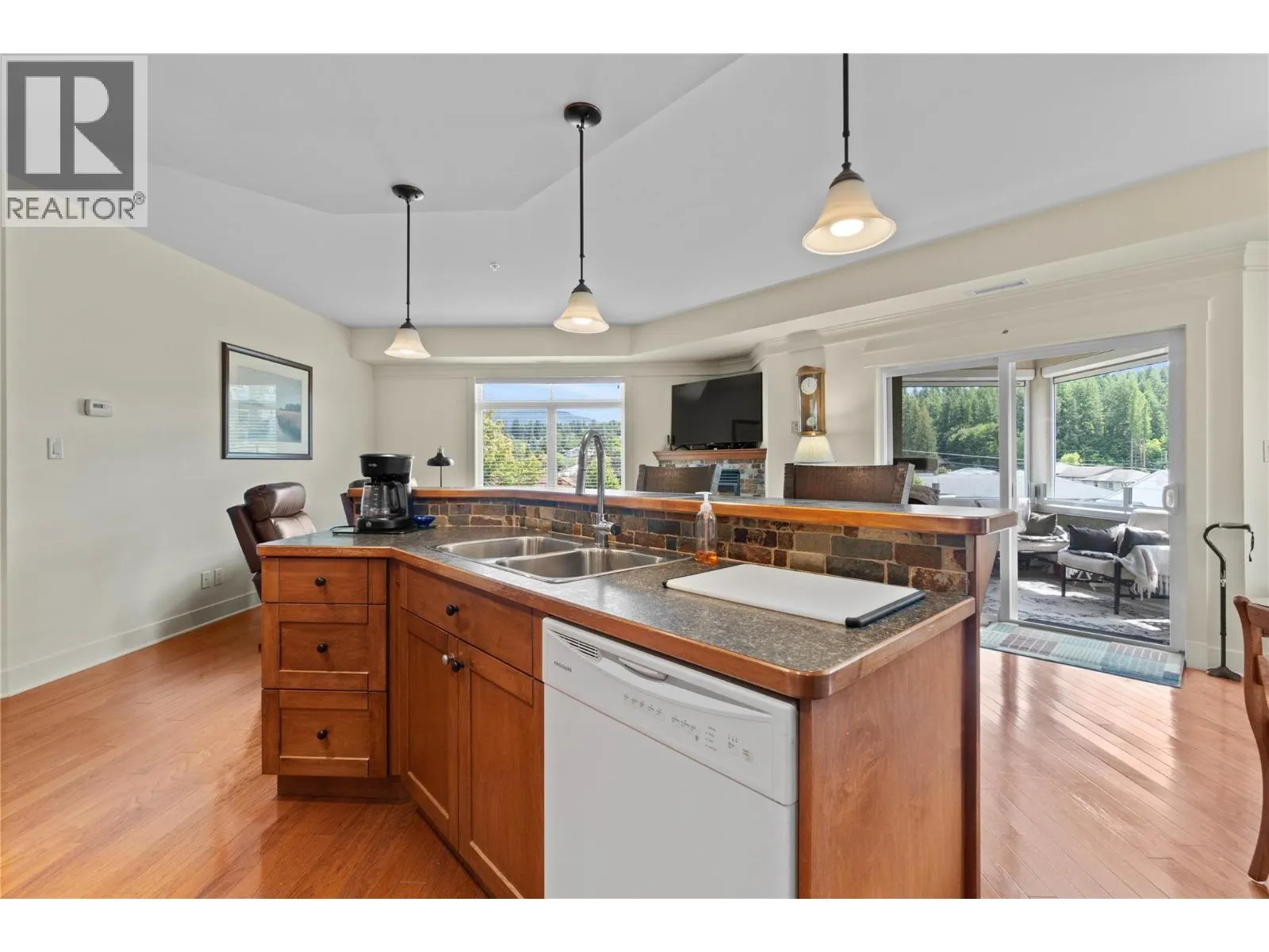 611 Shuswap Street SW Unit# 203