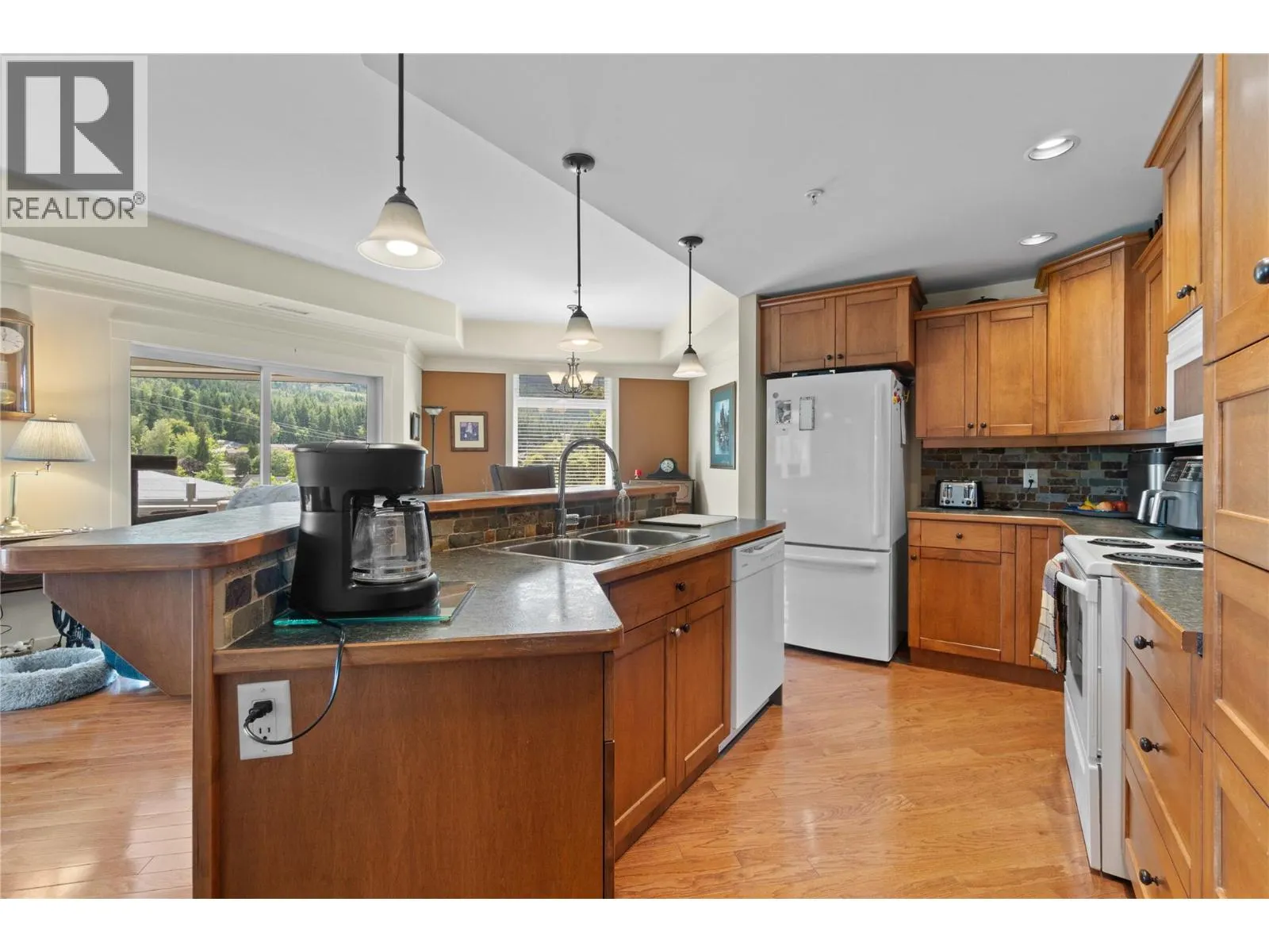 611 Shuswap Street SW Unit# 203