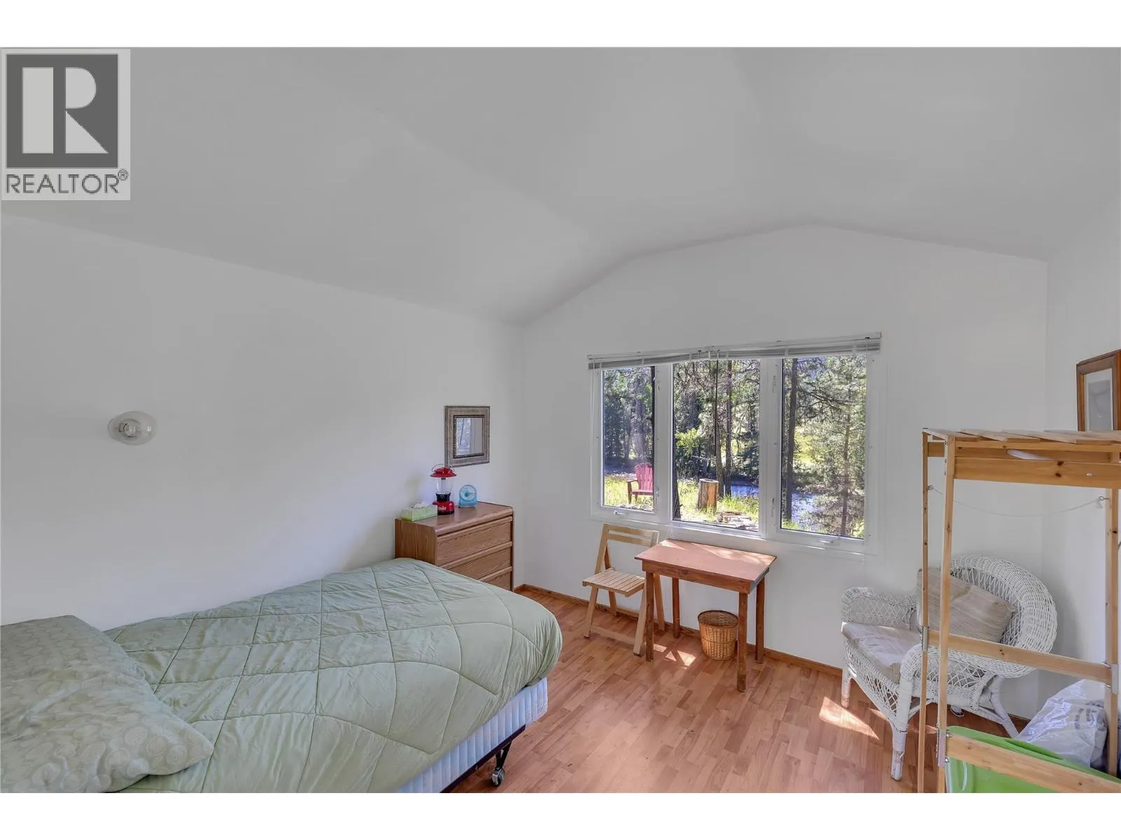 6055 Kettle River Forest Service Road E