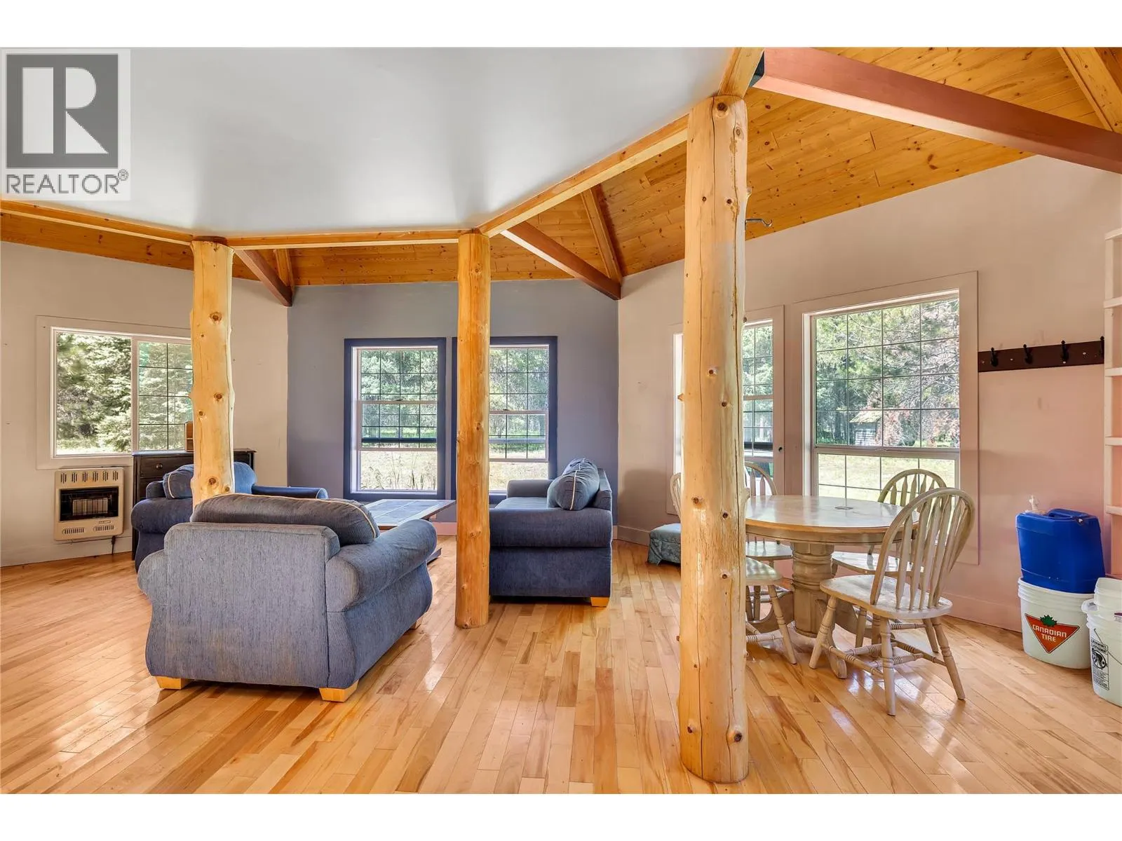 6055 Kettle River Forest Service Road E