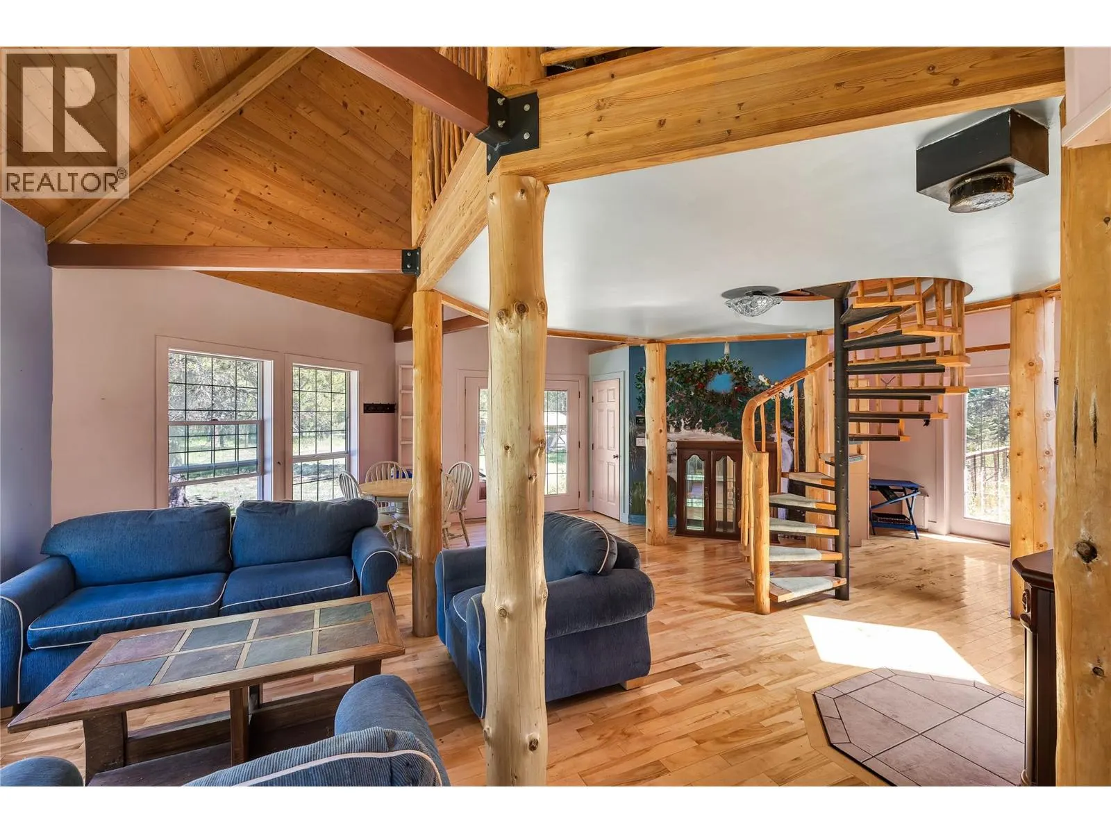 6055 Kettle River Forest Service Road E