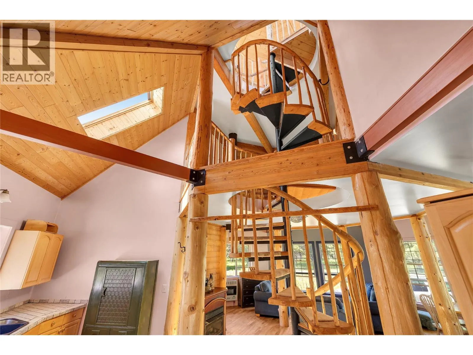 6055 Kettle River Forest Service Road E