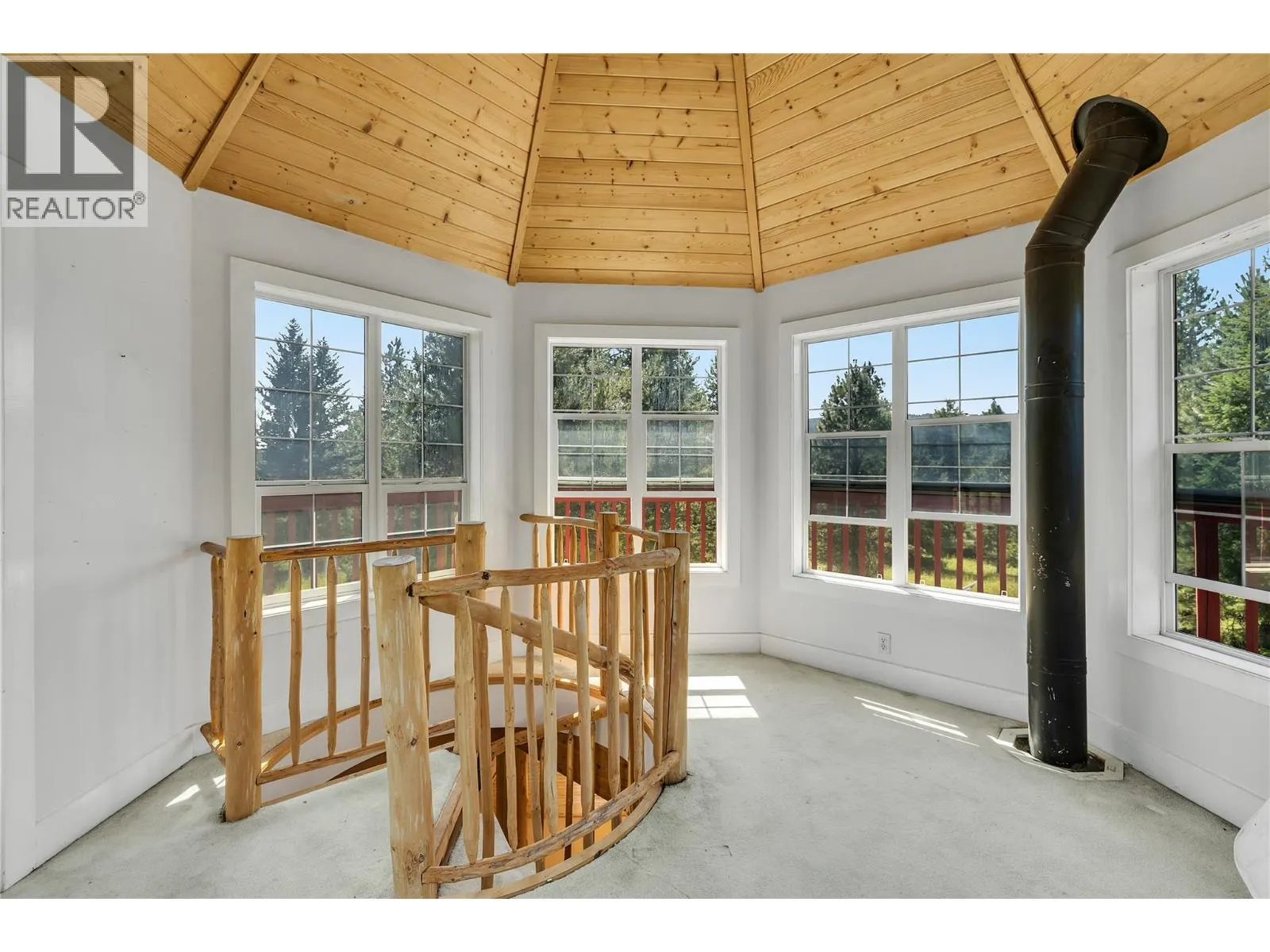 6055 Kettle River Forest Service Road E
