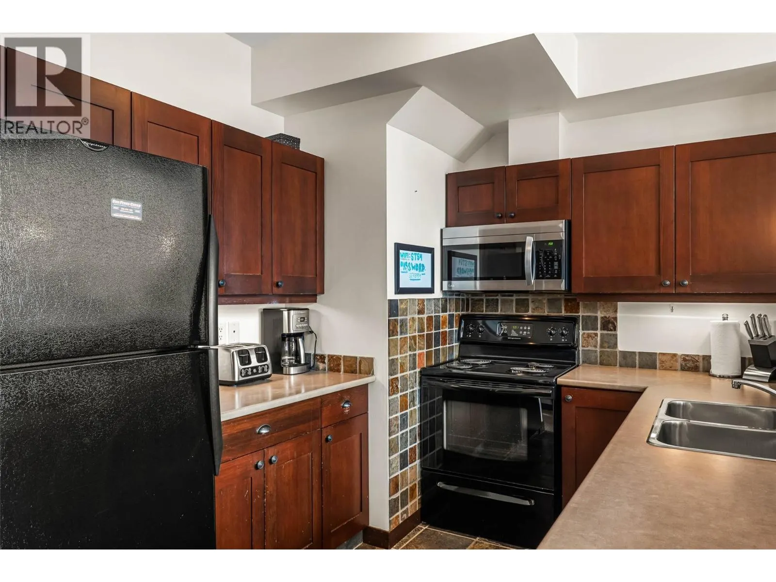 5005 Valley Drive Unit# 54