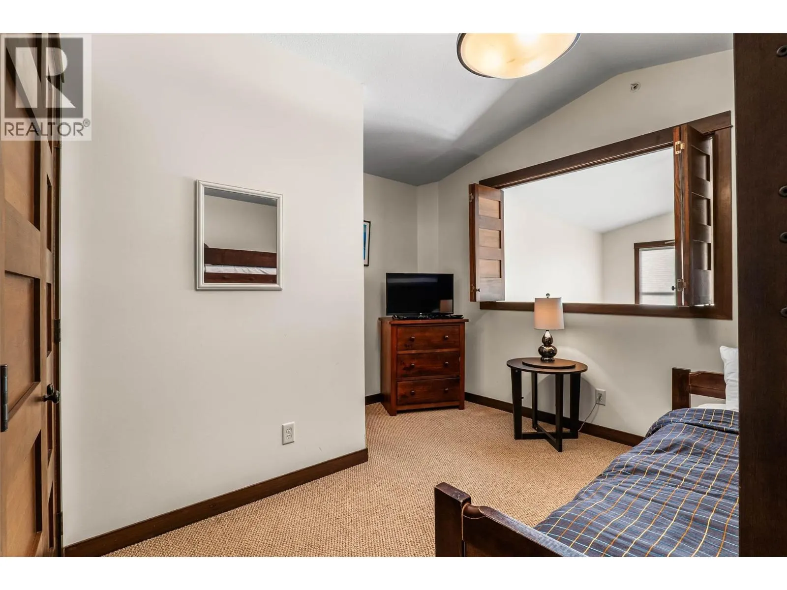 5005 Valley Drive Unit# 54