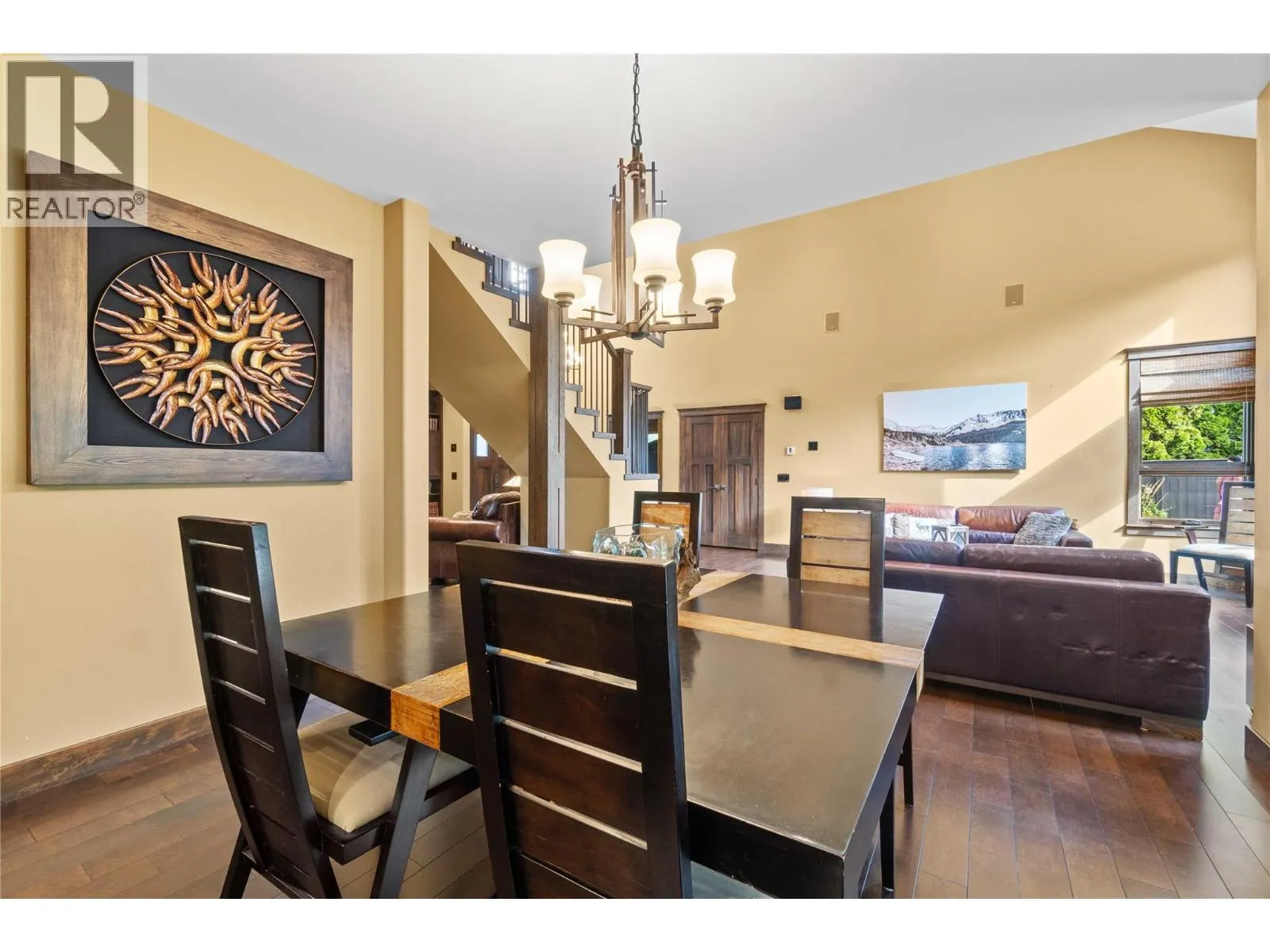 45 Montcalm Crescent