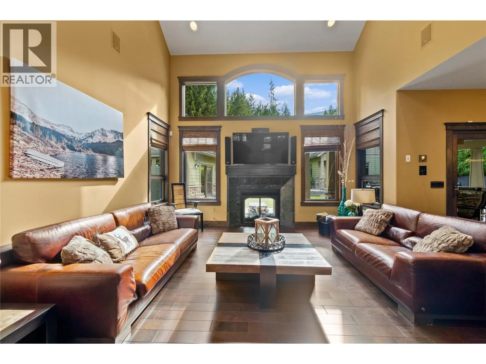 45 Montcalm Crescent