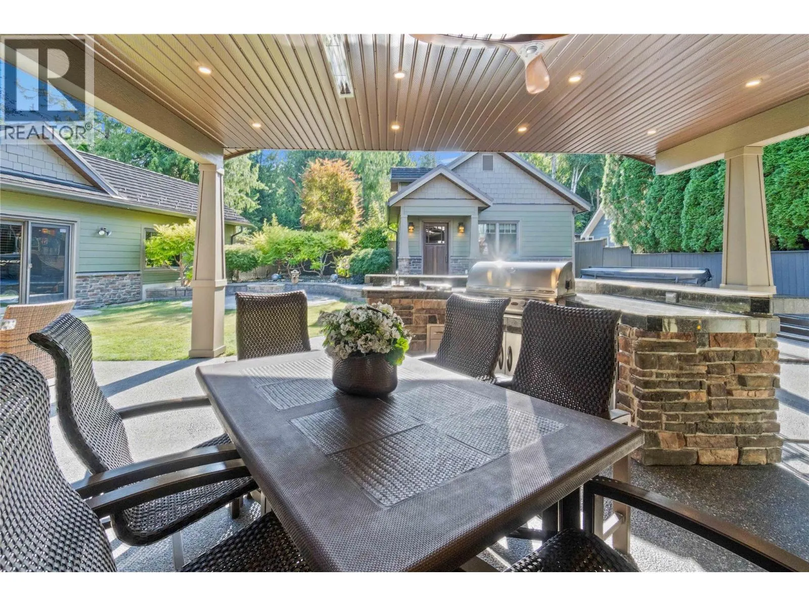 45 Montcalm Crescent
