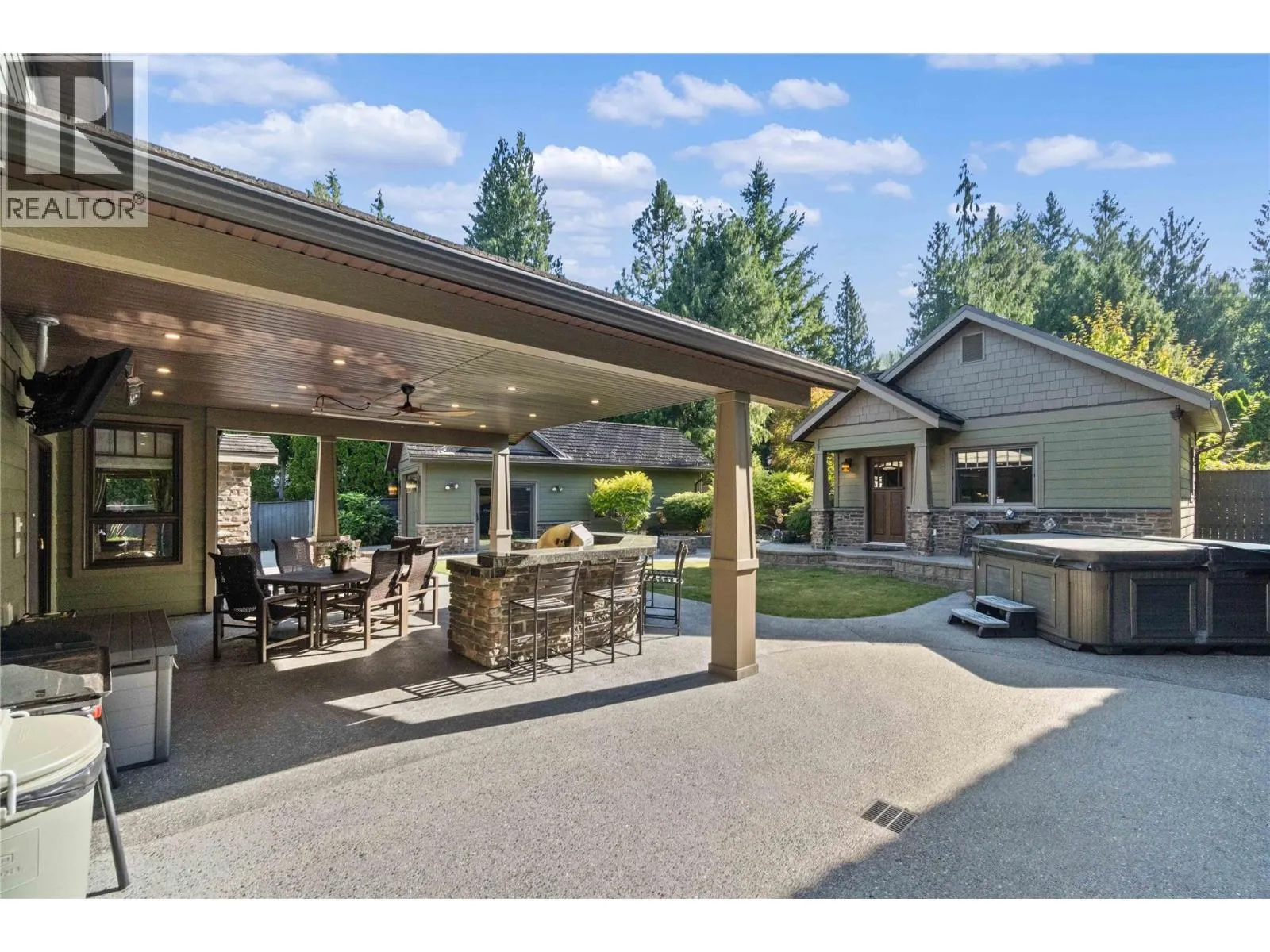 45 Montcalm Crescent
