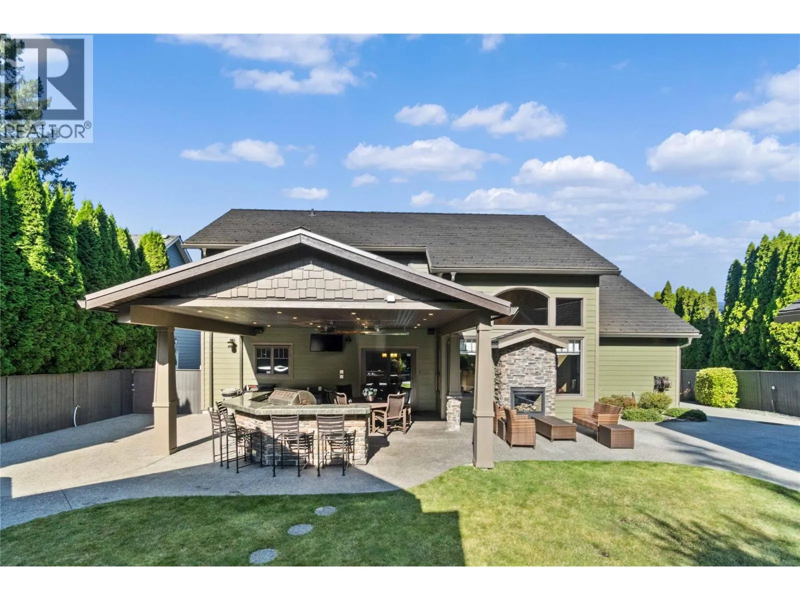 45 Montcalm Crescent