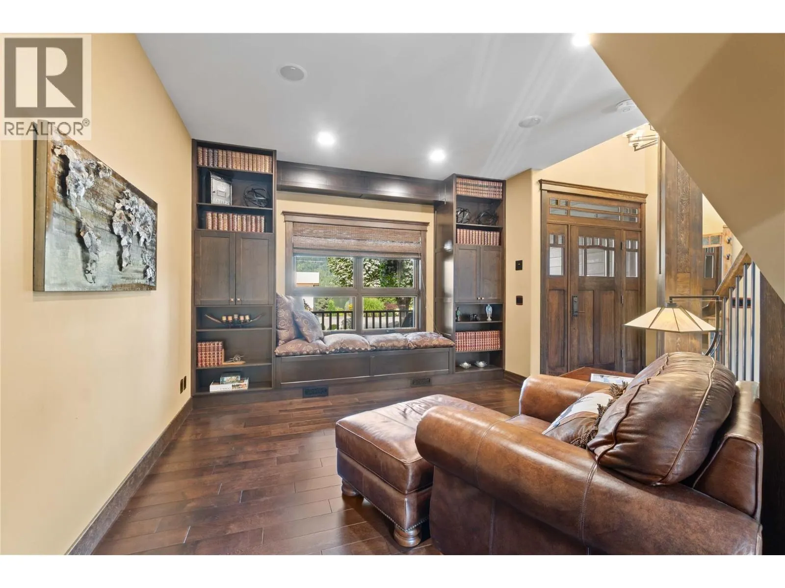 45 Montcalm Crescent