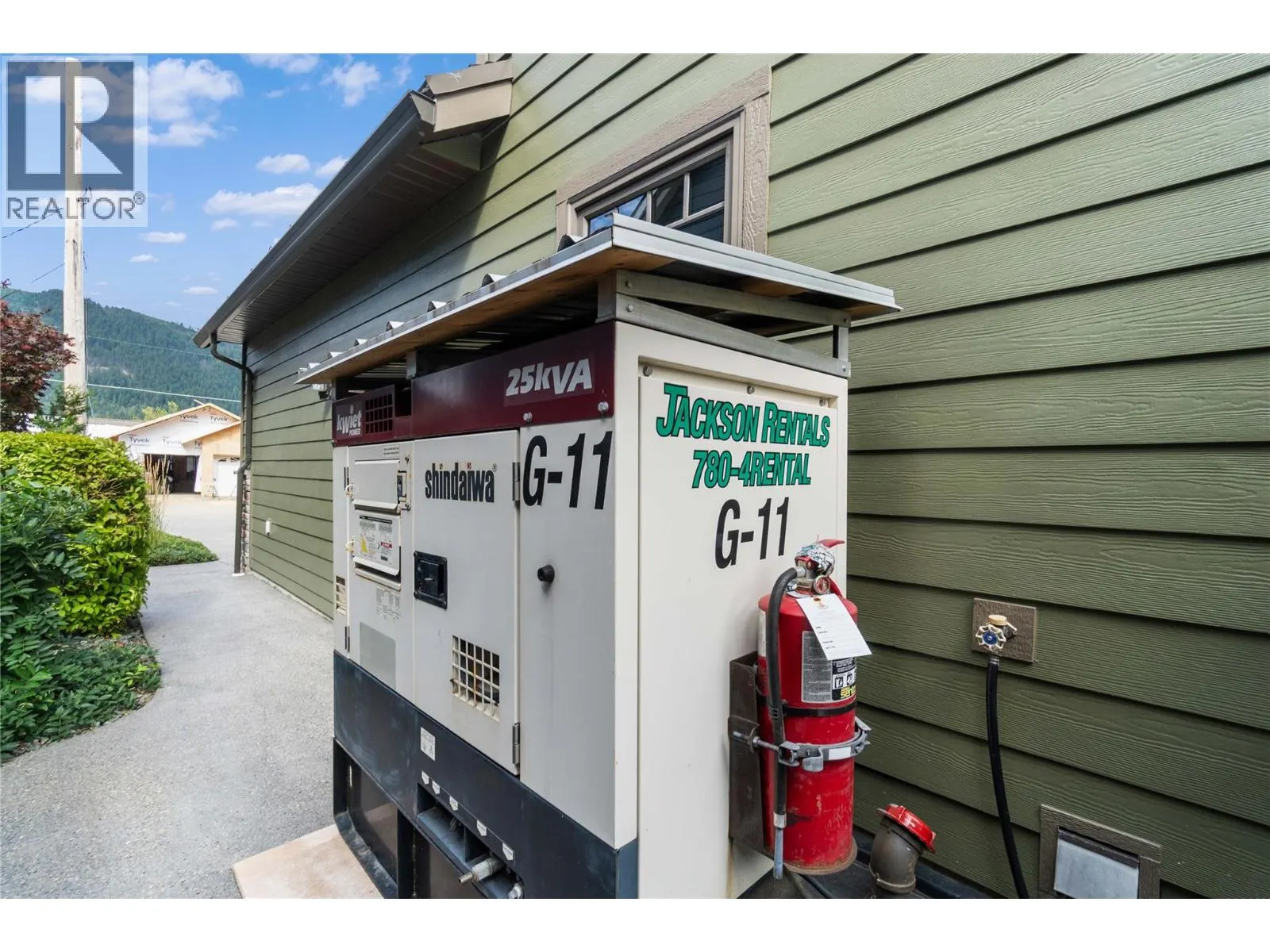45 Montcalm Crescent