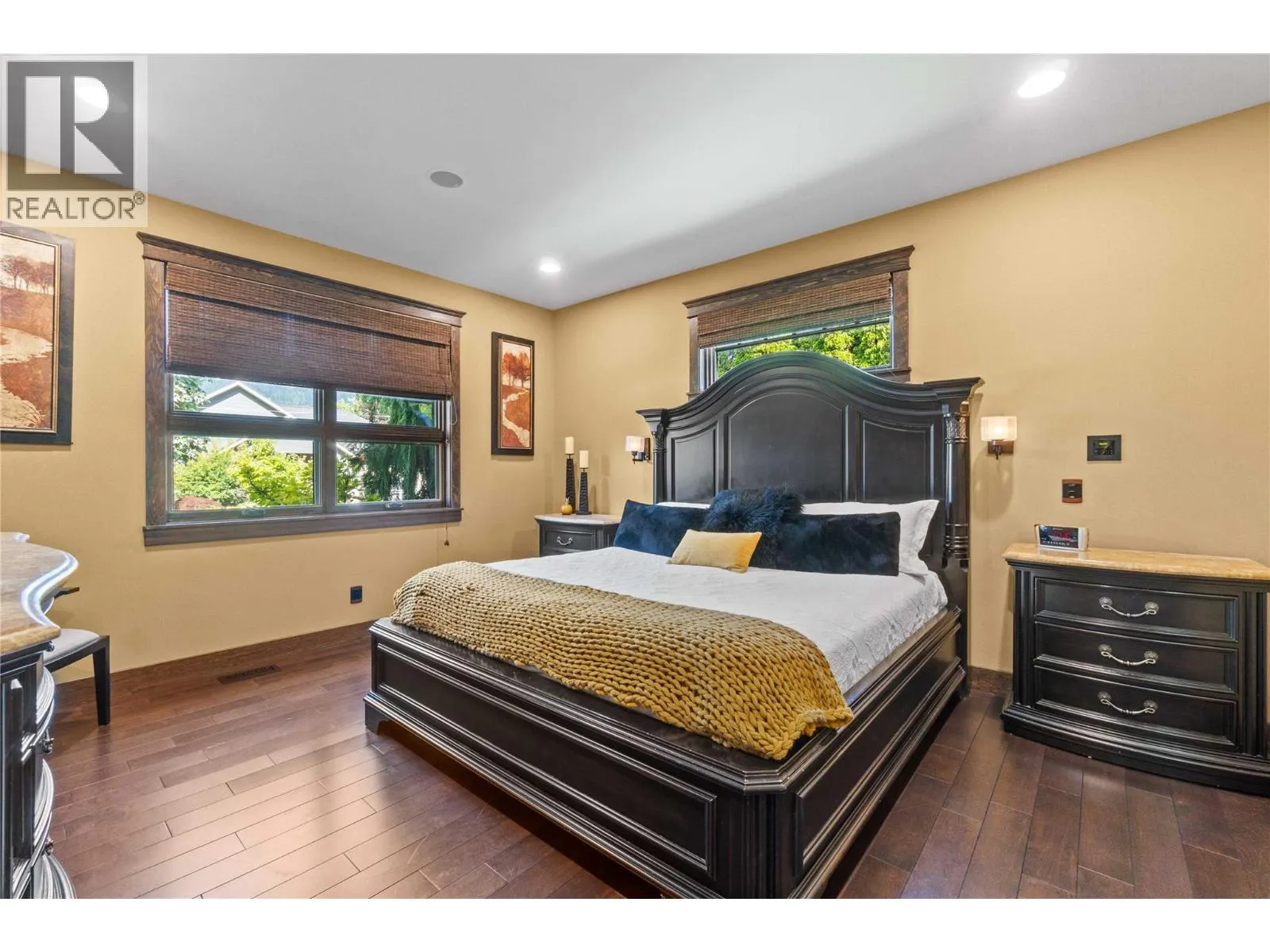 45 Montcalm Crescent