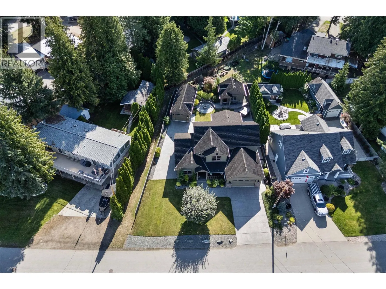 45 Montcalm Crescent