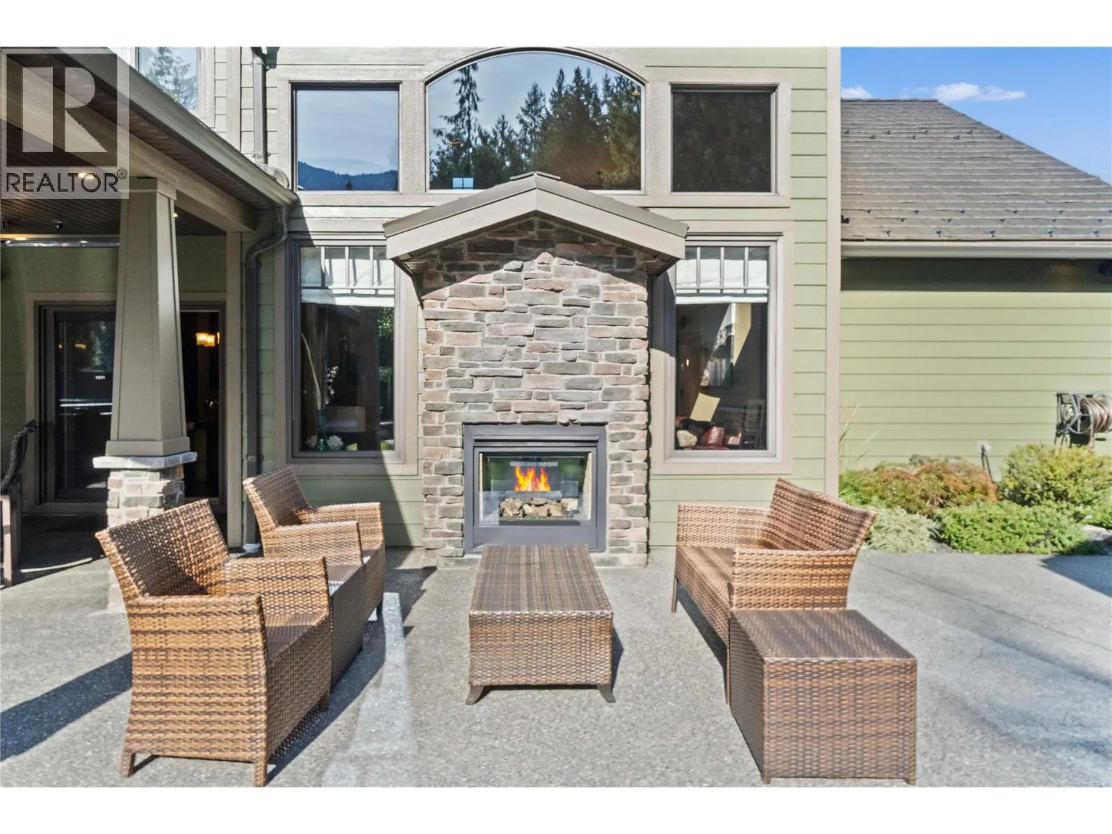 45 Montcalm Crescent