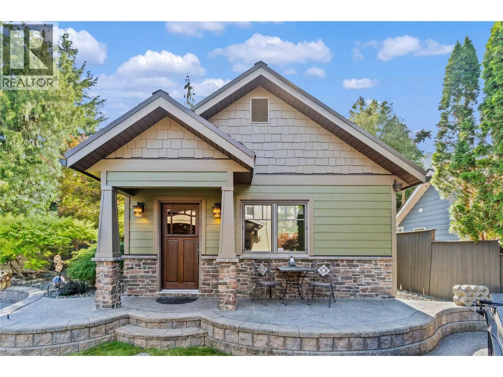 45 Montcalm Crescent