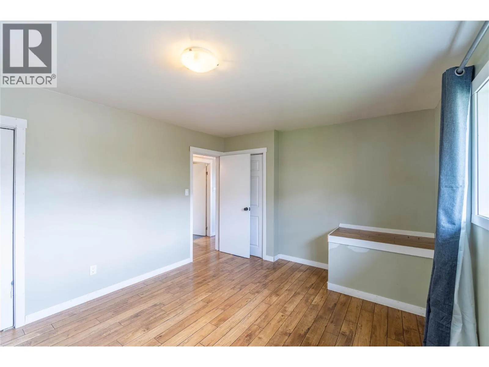 2125 Crescent Drive