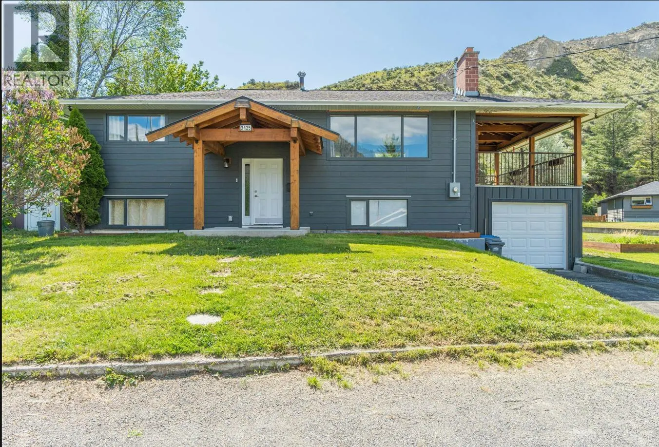 2125 Crescent Drive