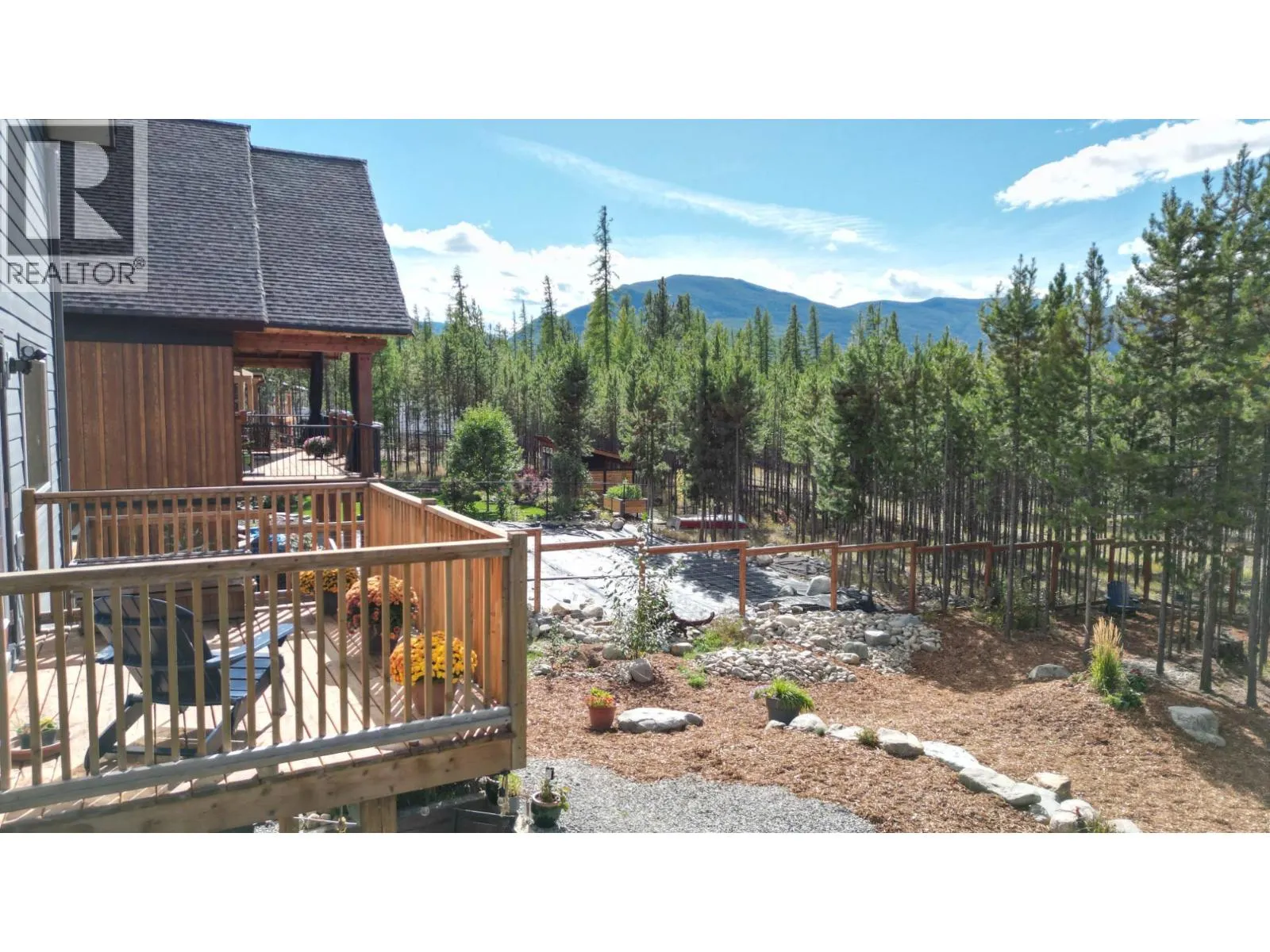 527 FOREST CROWNE Drive