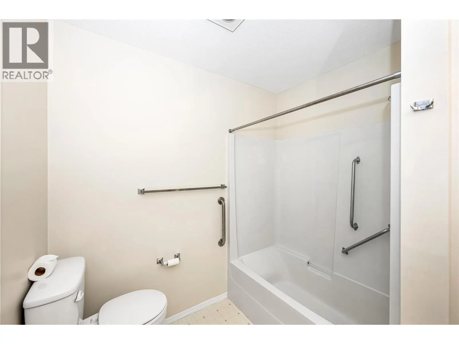 3805 30 Avenue Unit# 112