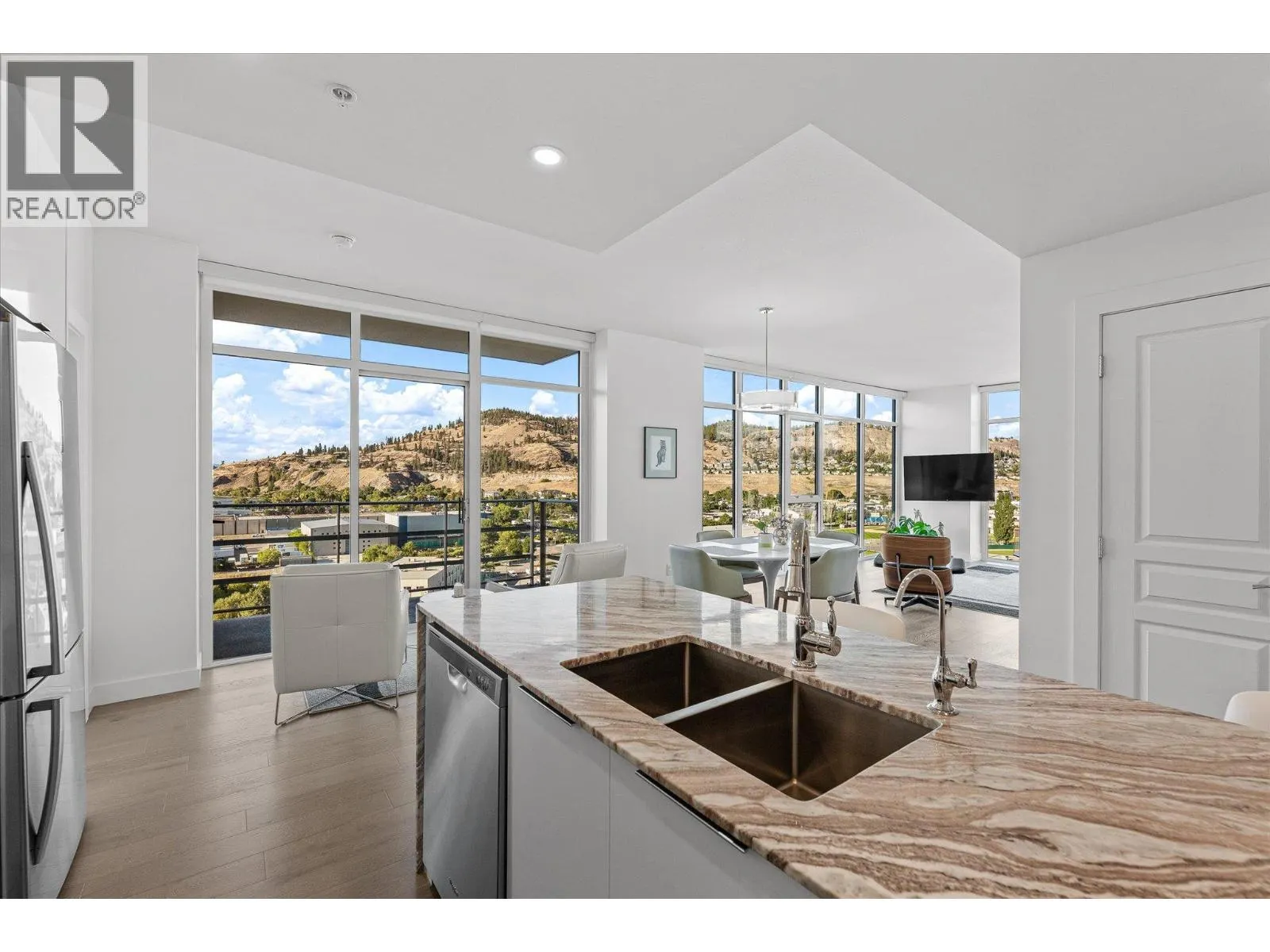 1151 Sunset Drive Unit# 1304