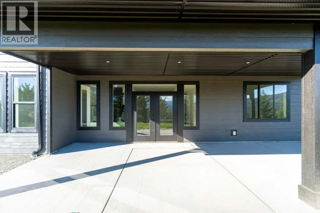 2506 Highlands Drive