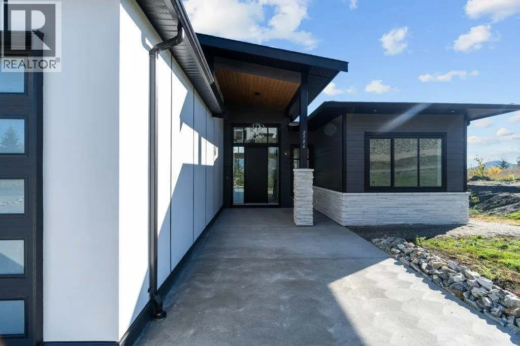 2506 Highlands Drive