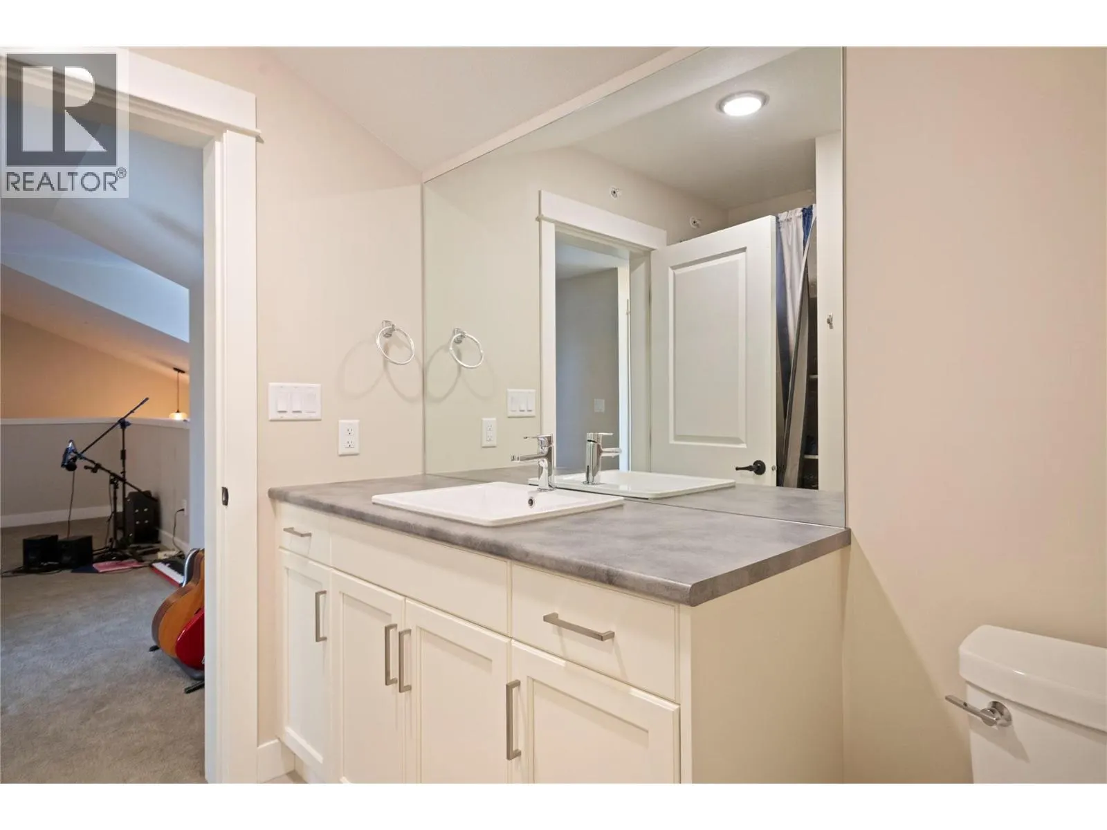 9563 Jensen Road Unit# 402