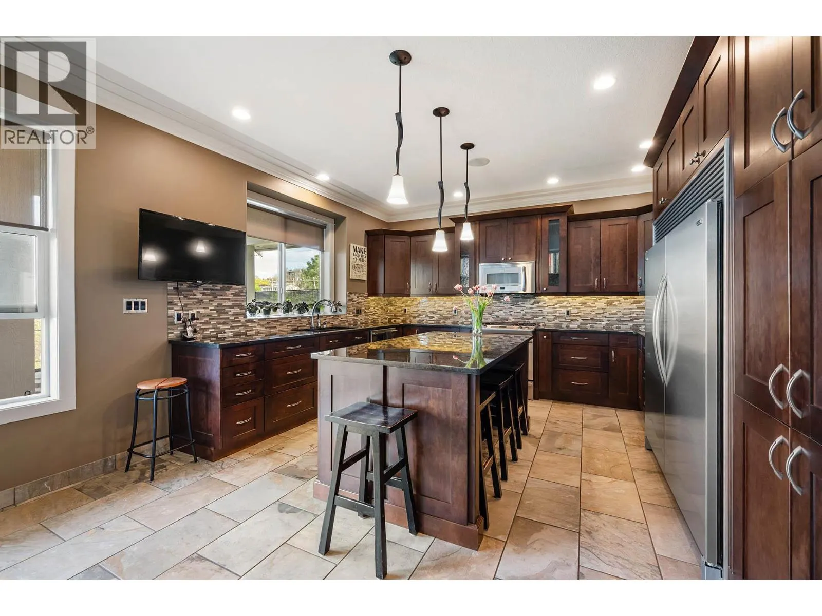 341 FERNIE Place