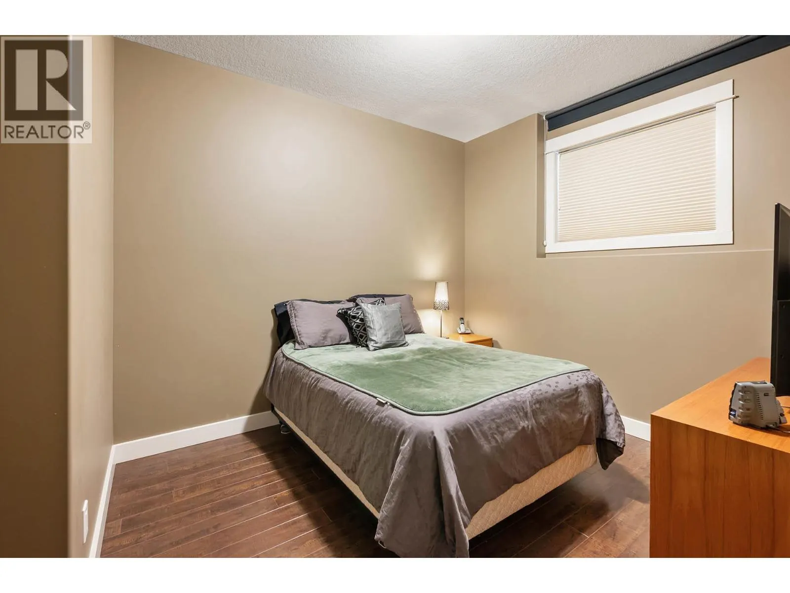 341 FERNIE Place