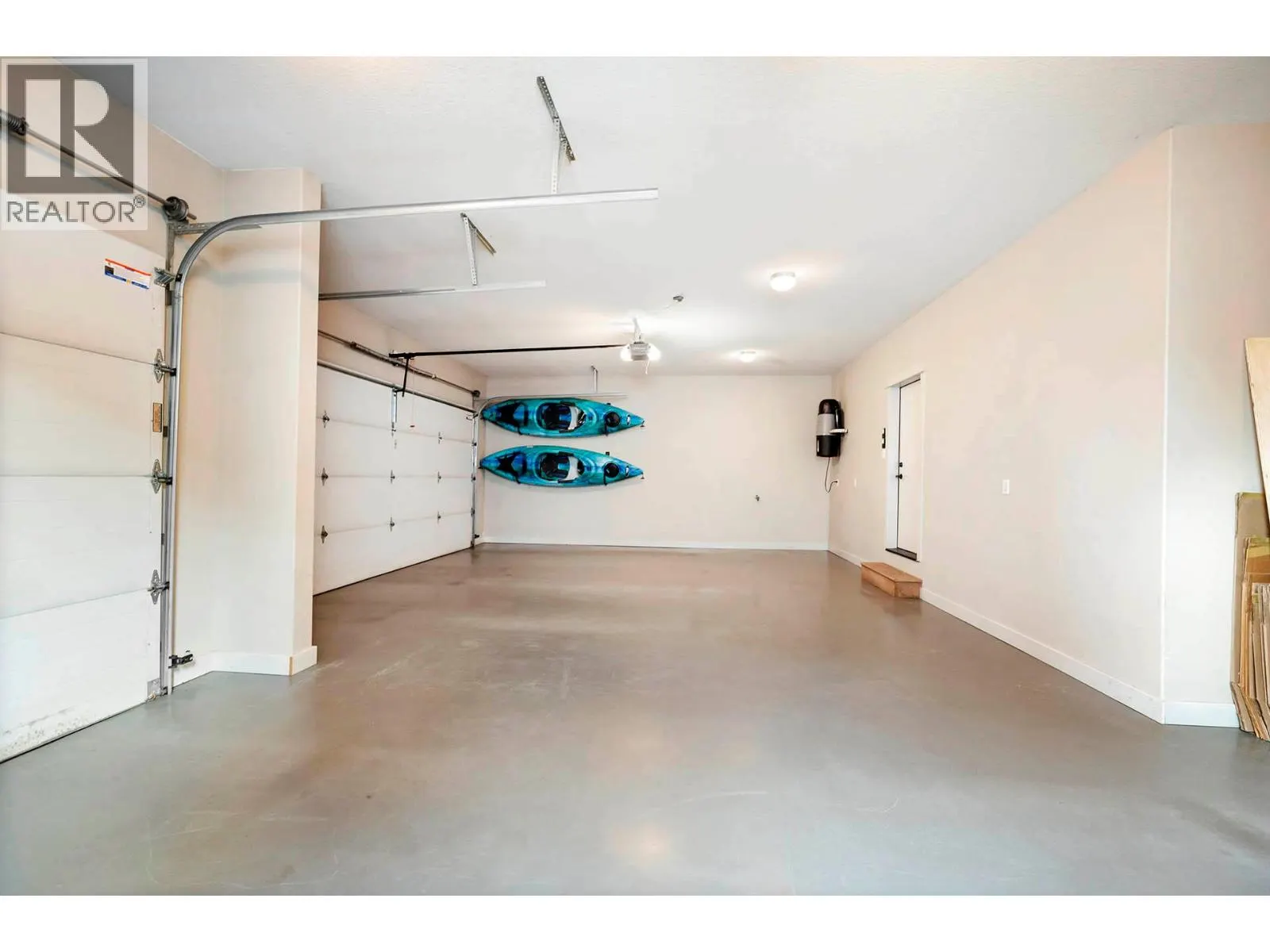 341 FERNIE Place
