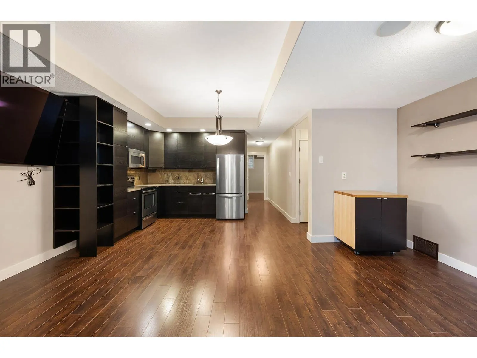 341 FERNIE Place