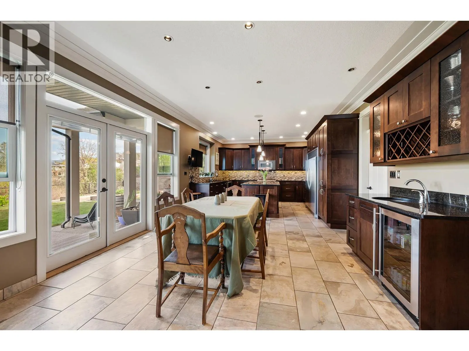 341 FERNIE Place
