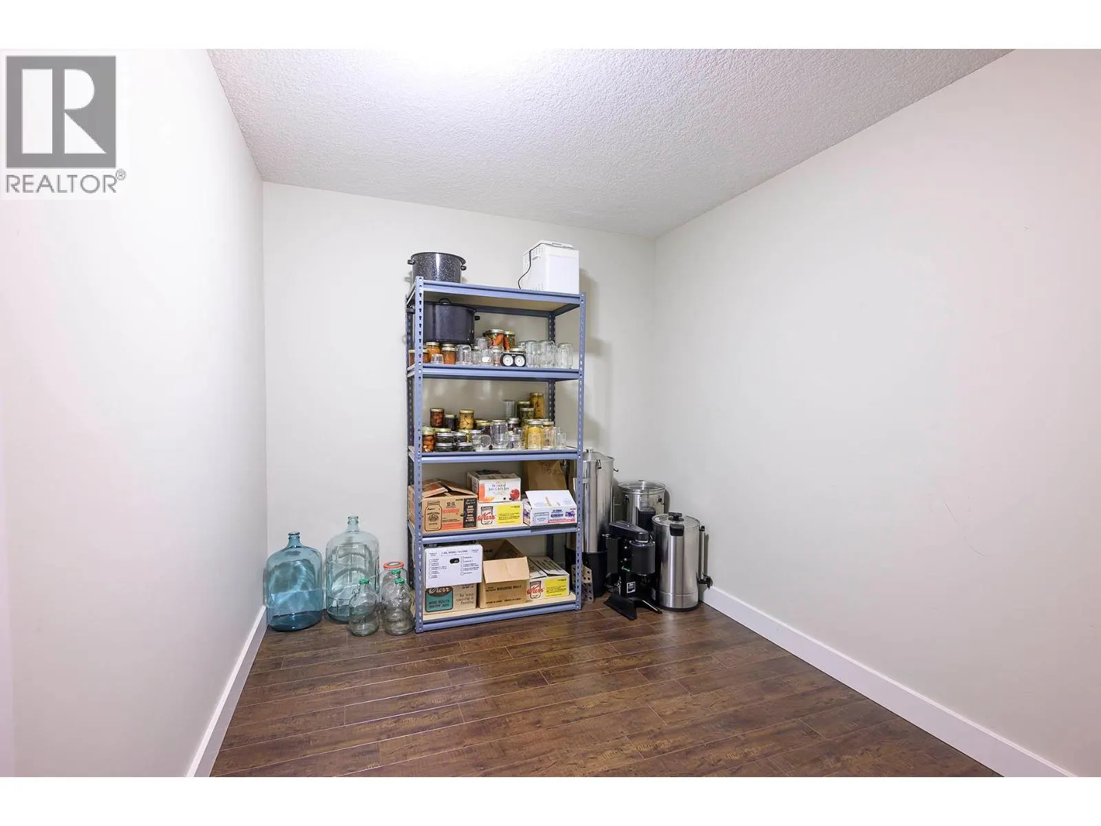 341 FERNIE Place