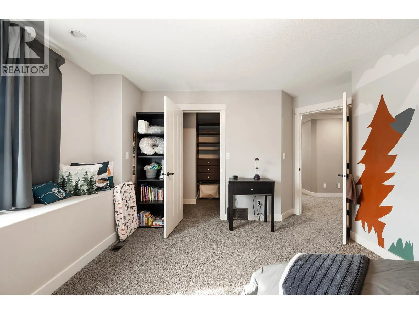 341 FERNIE Place