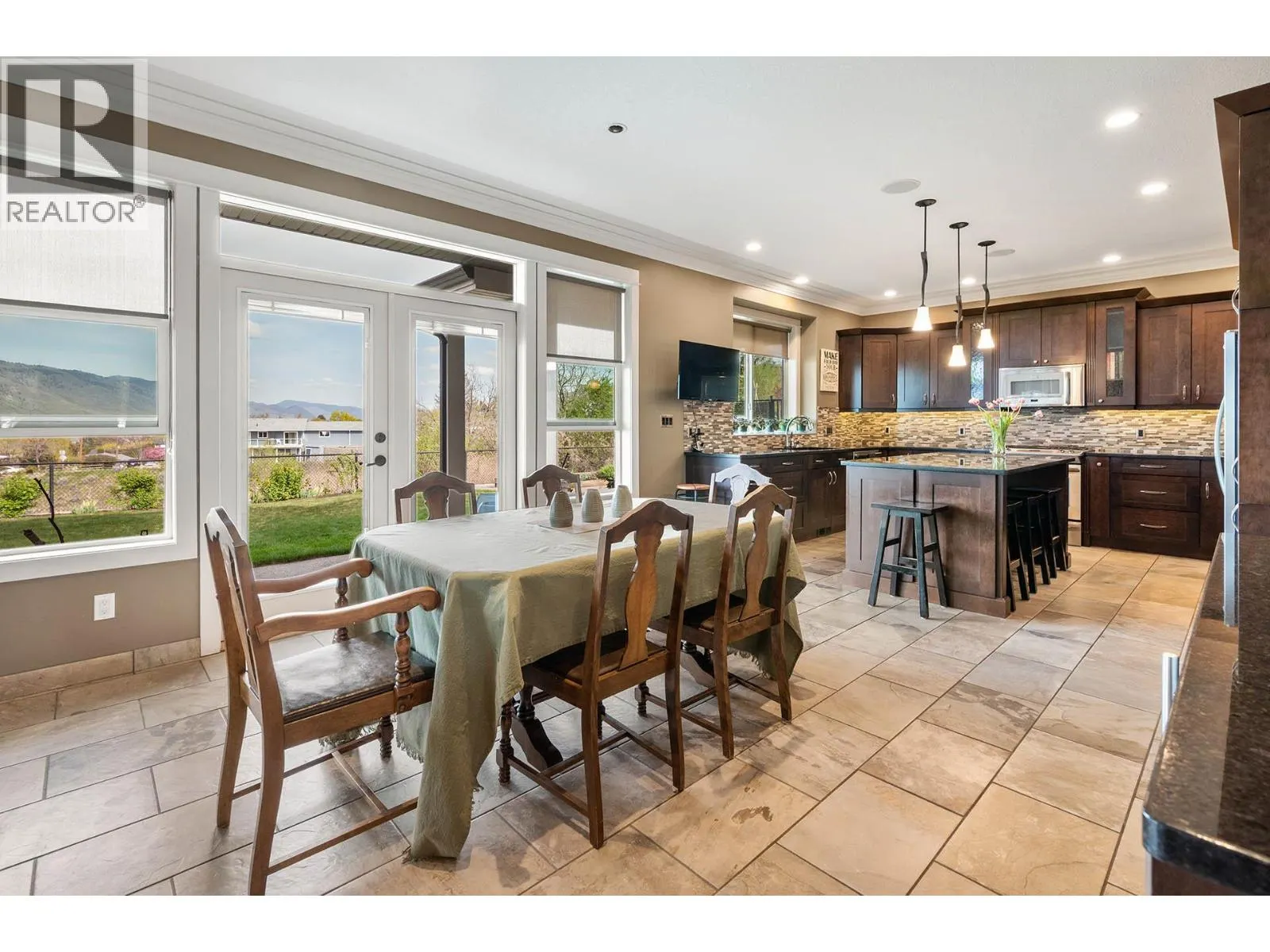 341 FERNIE Place