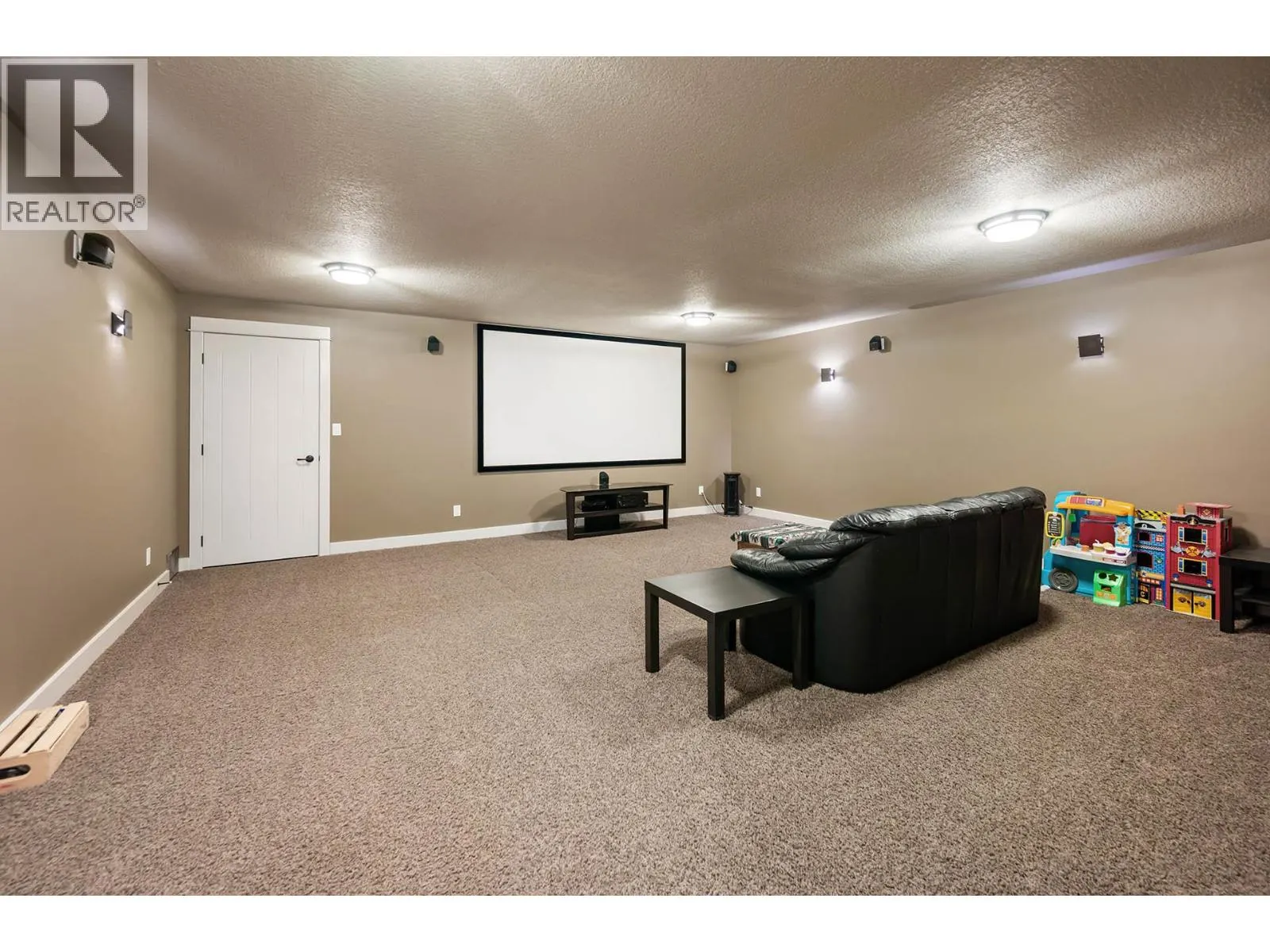 341 FERNIE Place