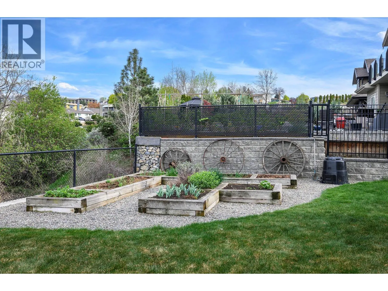 341 FERNIE Place