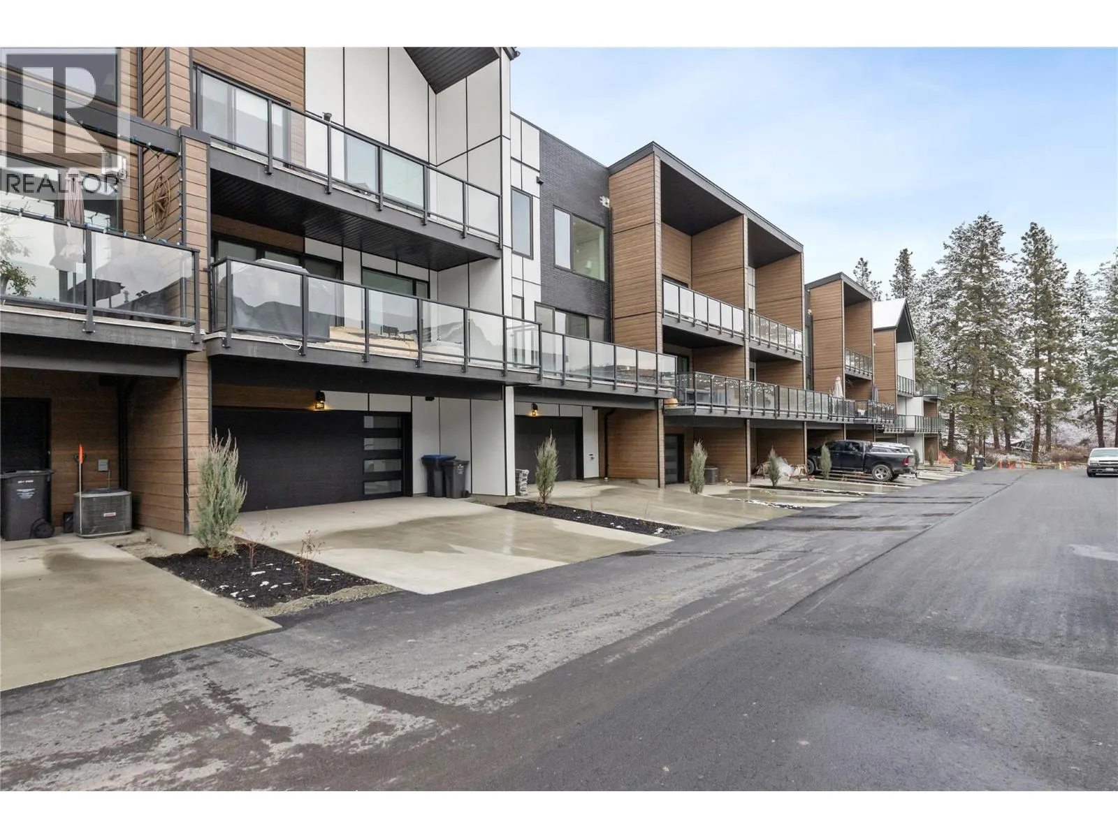 2735 Shannon Lake Road Unit# 203