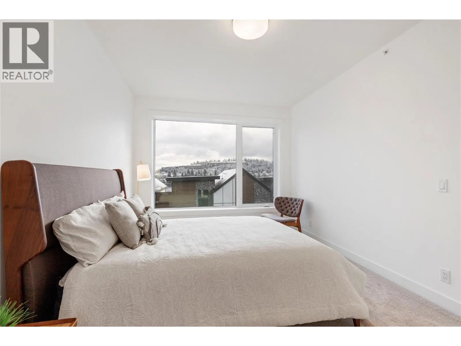 2735 Shannon Lake Road Unit# 203