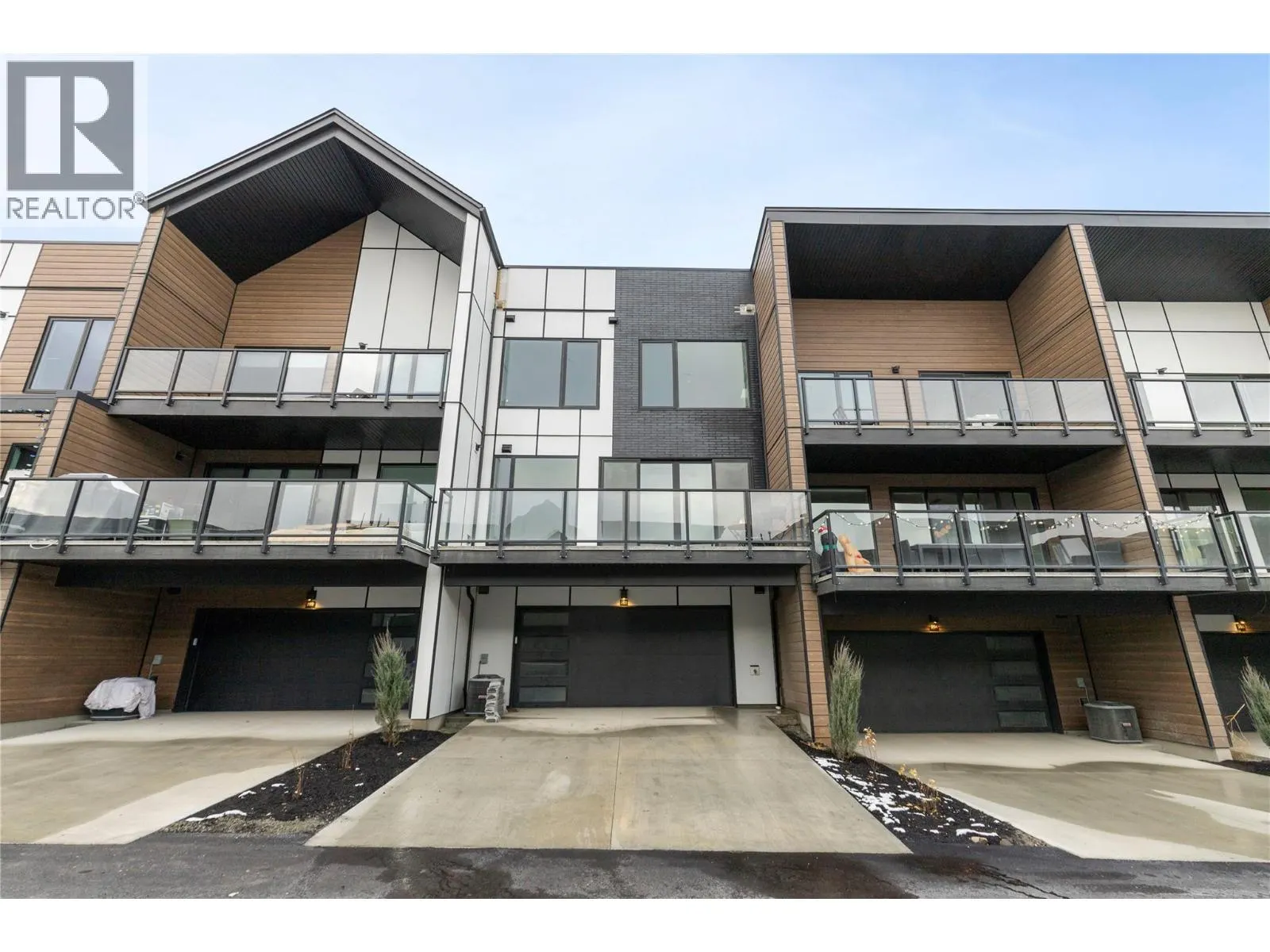 2735 Shannon Lake Road Unit# 203