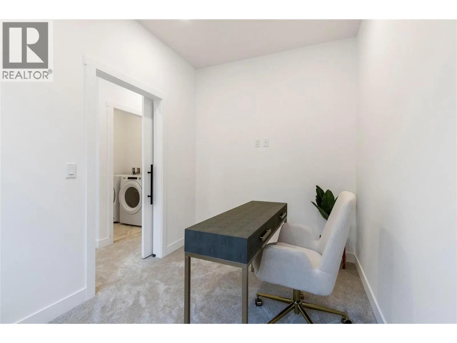 2735 Shannon Lake Road Unit# 203